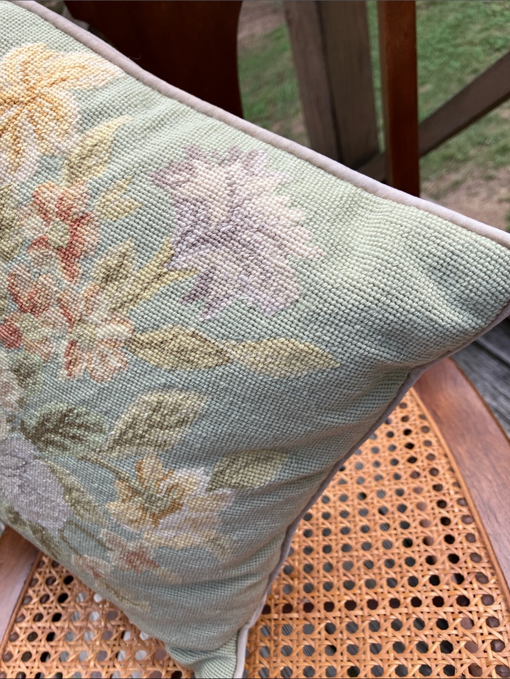 Vintage Floral Needlepoint Decorative Pillow French Country - Picture 13 of 16